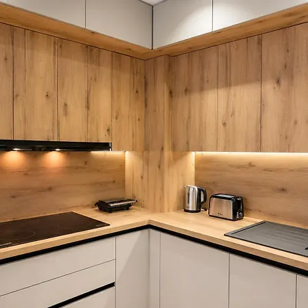 Matisse No22 - Luxury One Bedroom With Parking *