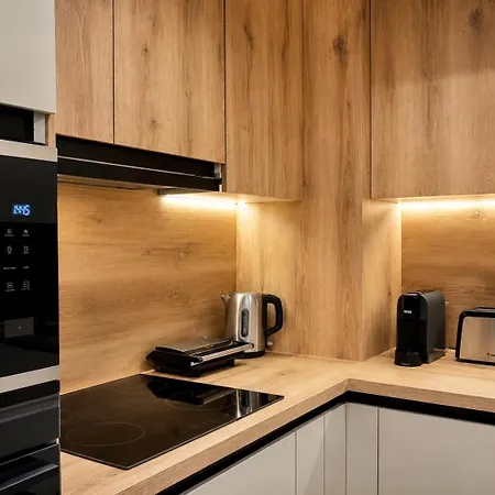 Matisse No22 - Luxury One Bedroom With Parking *