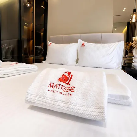 Matisse No22 - Luxury One Bedroom With Parking Apartamento Tirana